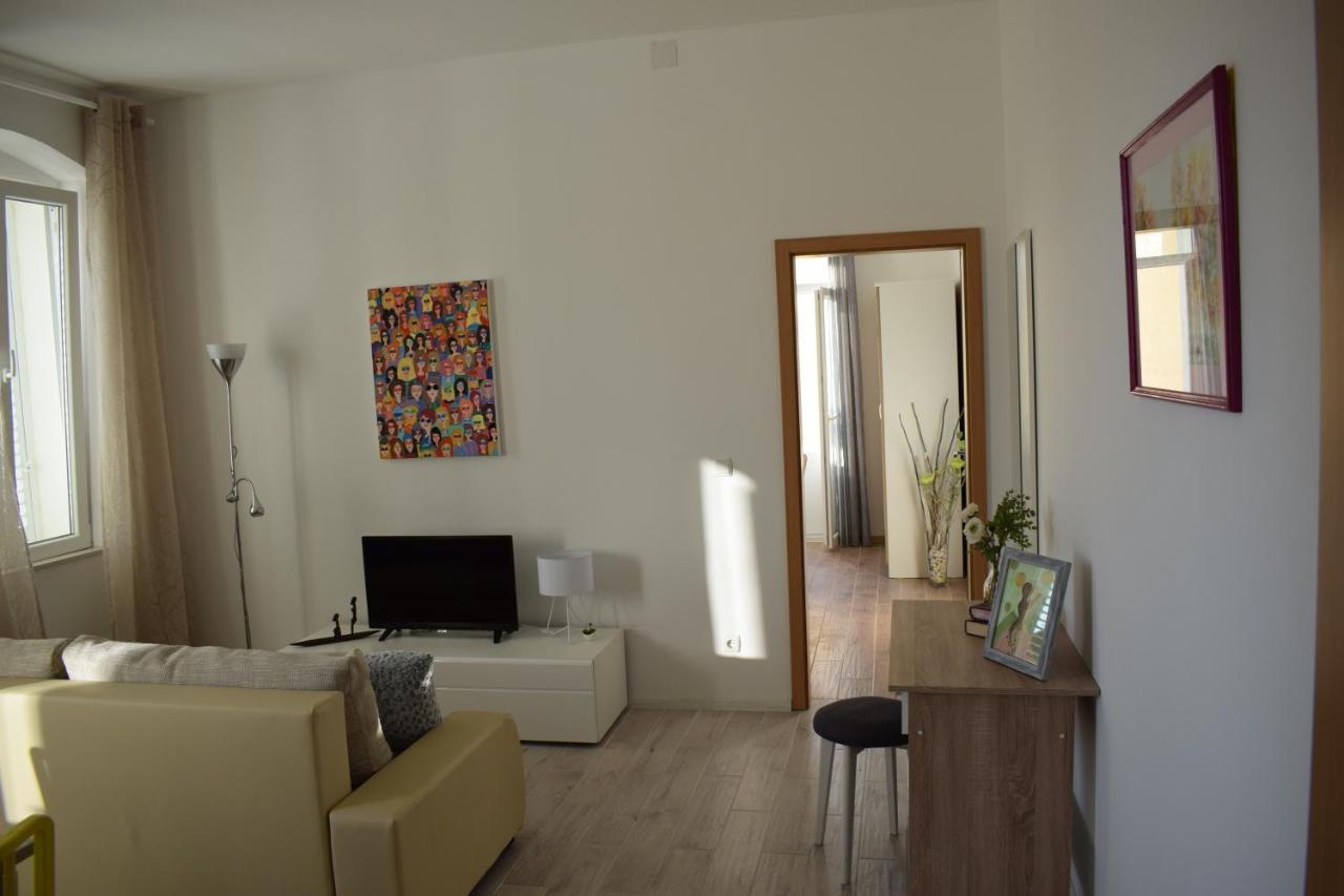 Optimist Makarska Town Center Apartment Exterior photo