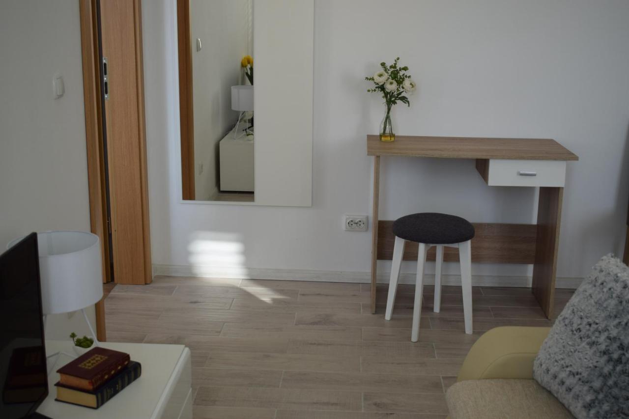 Optimist Makarska Town Center Apartment Exterior photo
